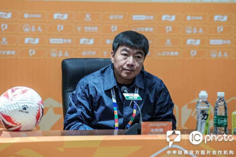 刘俊威：球队在关键场次从心理上会有变化，导致这段时间状态起伏
